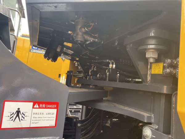 Máy Xúc Lật XCMG LW600KN sức nâng 6 tấn