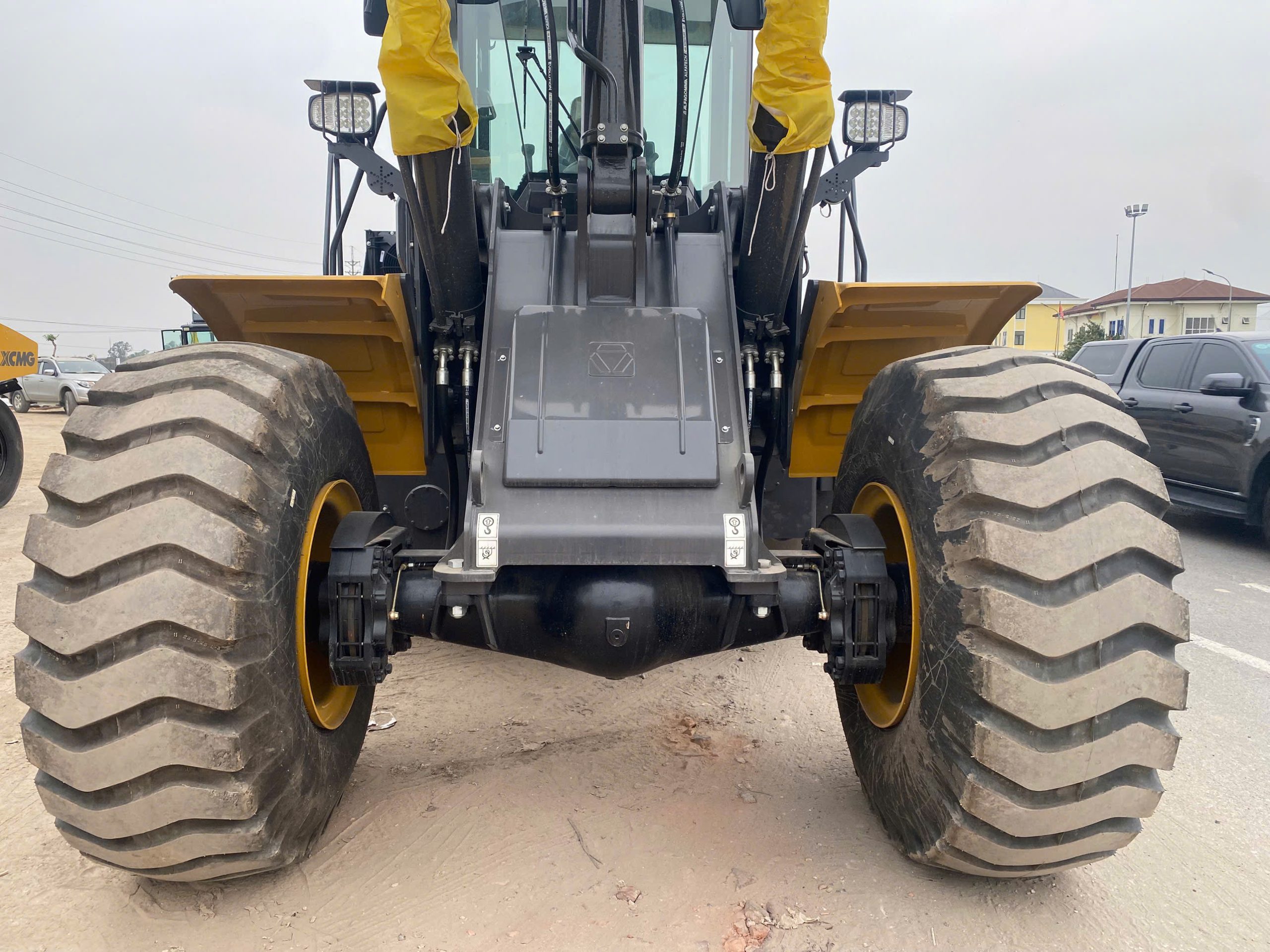Máy Xúc Lật LW500FN sức nâng 5 tấn