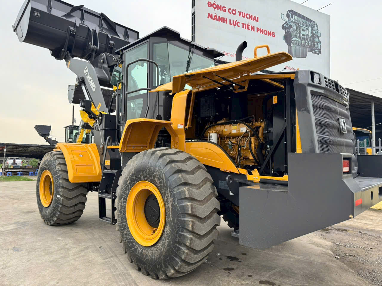 Máy Xúc Lật LW500KN Sức Nâng 5 Tấn Tiêu Chuẩn Châu Âu